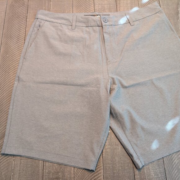 Hang Ten Gray Stretch Hybrid Shorts 36 | 10" Inseam - Picture 3 of 4